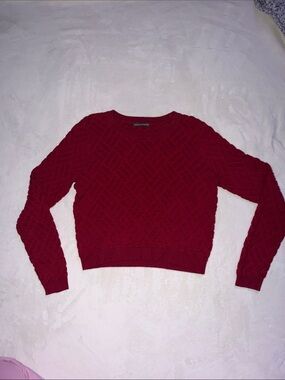 Women's Cropped Cable Knit Crewneck Sweater - Red